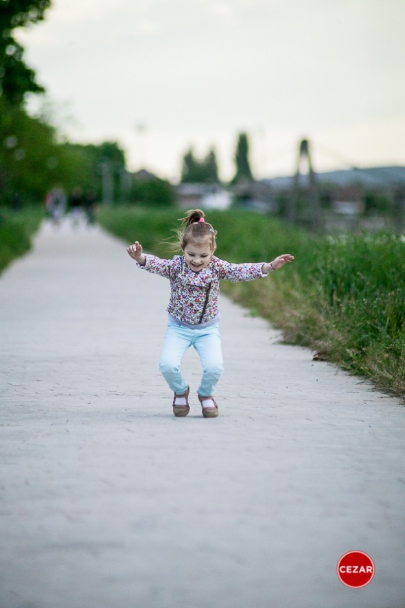 Fotograf profesionist mures sedinta foto de familie fotografie creativa artistica copii